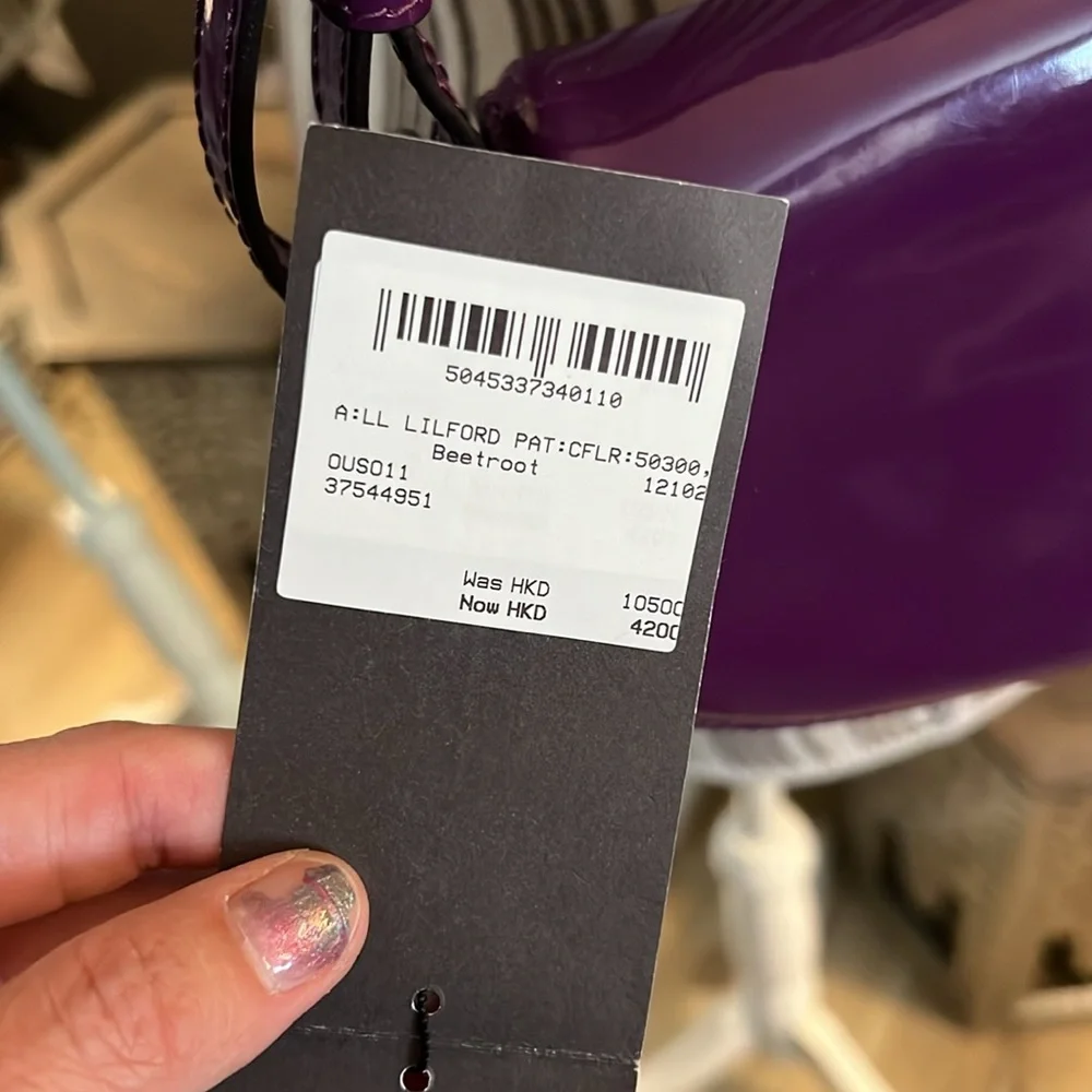 ๐ 1 hour sale. Burberry Prorsum, Patent Lilford Bag, Purple, STUNNING - Picture 5 of 17